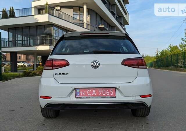 Білий Фольксваген e-Golf, об'ємом двигуна 0 л та пробігом 56 тис. км за 14950 $, фото 7 на Automoto.ua