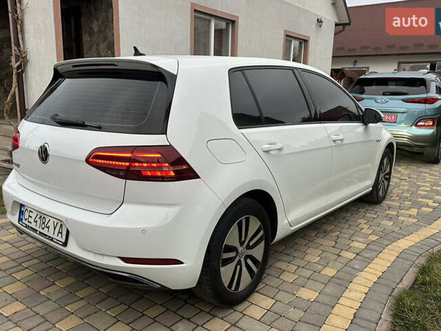 Белый Фольксваген e-Golf, объемом двигателя 0 л и пробегом 70 тыс. км за 13700 $, фото 16 на Automoto.ua