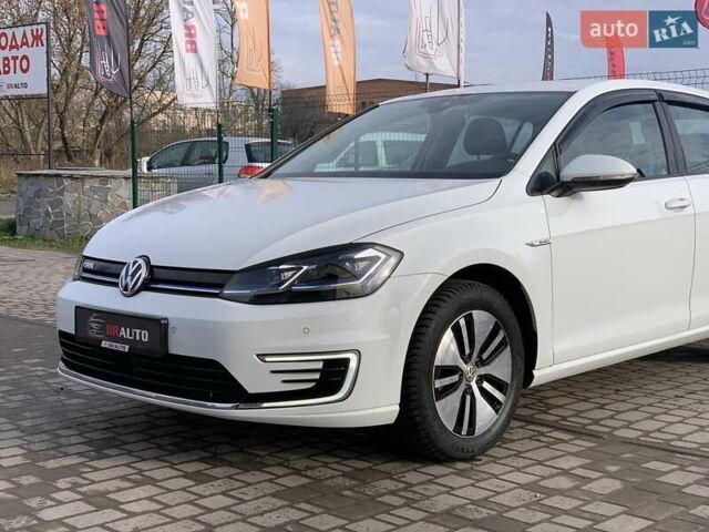 Белый Фольксваген e-Golf, объемом двигателя 0 л и пробегом 73 тыс. км за 13955 $, фото 3 на Automoto.ua