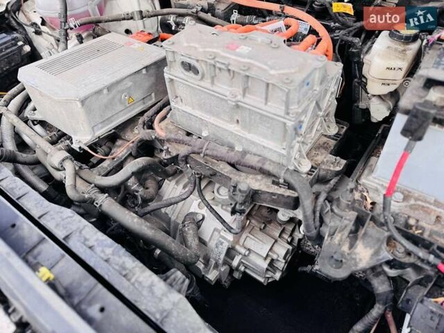 Белый Фольксваген e-Golf, объемом двигателя 0 л и пробегом 87 тыс. км за 12999 $, фото 23 на Automoto.ua