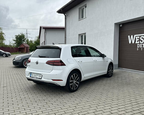 Белый Фольксваген e-Golf, объемом двигателя 0 л и пробегом 20 тыс. км за 18499 $, фото 7 на Automoto.ua