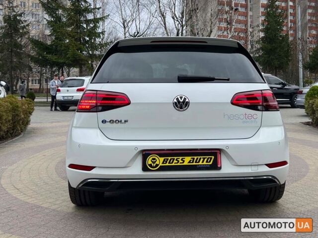 Белый Фольксваген e-Golf, объемом двигателя 36 л и пробегом 41 тыс. км за 21150 $, фото 5 на Automoto.ua