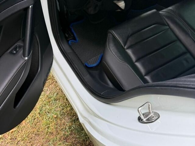 Білий Фольксваген e-Golf, об'ємом двигуна 0 л та пробігом 91 тис. км за 16500 $, фото 5 на Automoto.ua