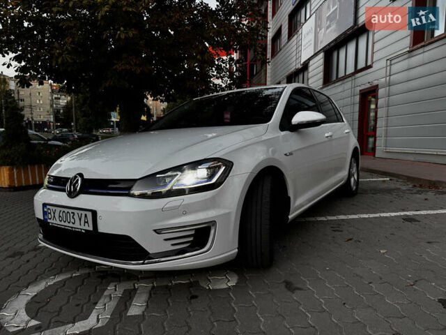 Білий Фольксваген e-Golf, об'ємом двигуна 0 л та пробігом 97 тис. км за 13999 $, фото 9 на Automoto.ua