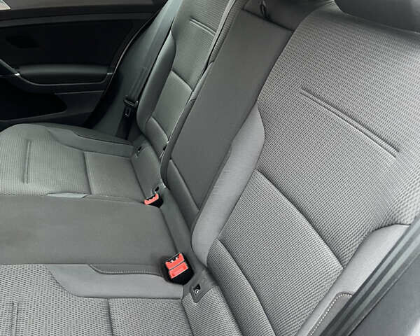 Білий Фольксваген e-Golf, об'ємом двигуна 0 л та пробігом 43 тис. км за 14700 $, фото 16 на Automoto.ua