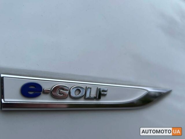 Белый Фольксваген e-Golf, объемом двигателя 36 л и пробегом 41 тыс. км за 21150 $, фото 9 на Automoto.ua