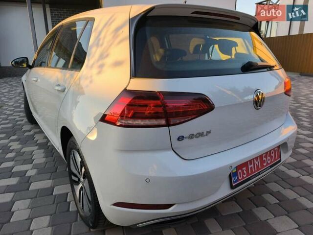 Білий Фольксваген e-Golf, об'ємом двигуна 0 л та пробігом 108 тис. км за 13800 $, фото 18 на Automoto.ua