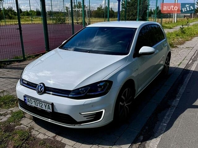 Білий Фольксваген e-Golf, об'ємом двигуна 0 л та пробігом 82 тис. км за 14700 $, фото 2 на Automoto.ua