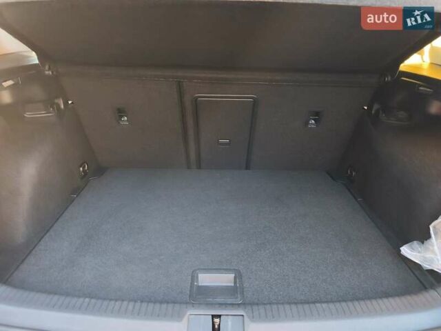 Білий Фольксваген e-Golf, об'ємом двигуна 0 л та пробігом 108 тис. км за 13800 $, фото 29 на Automoto.ua