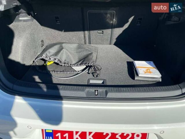Белый Фольксваген e-Golf, объемом двигателя 0 л и пробегом 125 тыс. км за 13500 $, фото 21 на Automoto.ua
