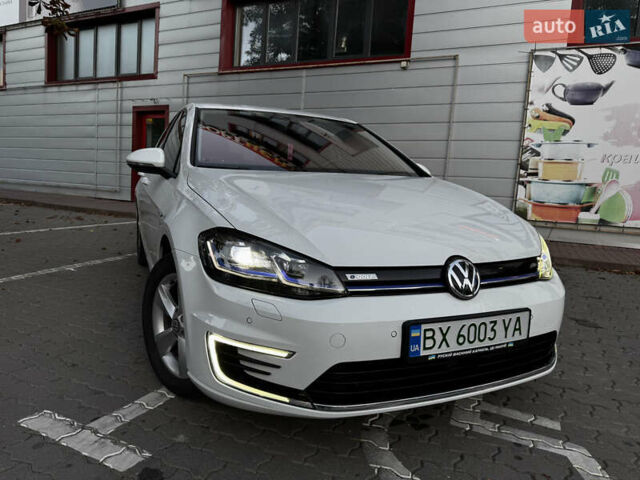 Білий Фольксваген e-Golf, об'ємом двигуна 0 л та пробігом 97 тис. км за 13999 $, фото 1 на Automoto.ua