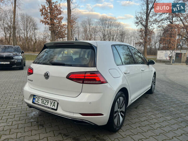 Білий Фольксваген e-Golf, об'ємом двигуна 0 л та пробігом 40 тис. км за 17392 $, фото 11 на Automoto.ua