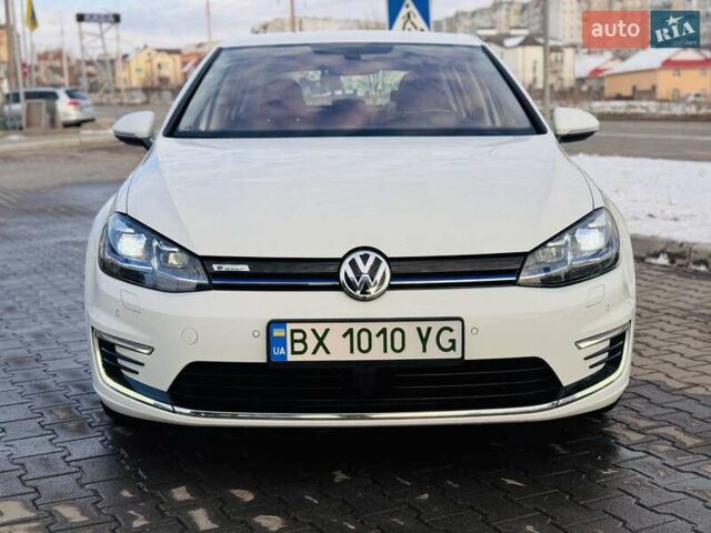 Белый Фольксваген e-Golf, объемом двигателя 0 л и пробегом 87 тыс. км за 12999 $, фото 11 на Automoto.ua