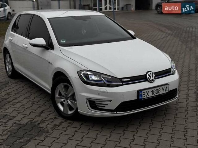 Белый Фольксваген e-Golf, объемом двигателя 0 л и пробегом 71 тыс. км за 12999 $, фото 5 на Automoto.ua