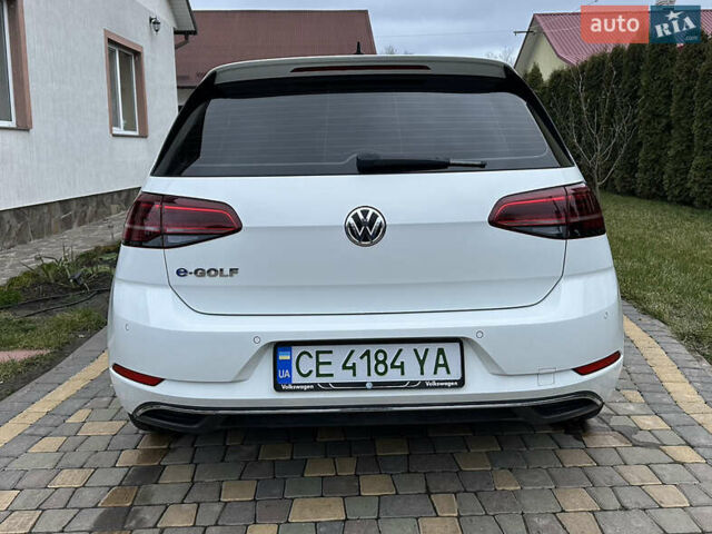 Белый Фольксваген e-Golf, объемом двигателя 0 л и пробегом 70 тыс. км за 13700 $, фото 5 на Automoto.ua