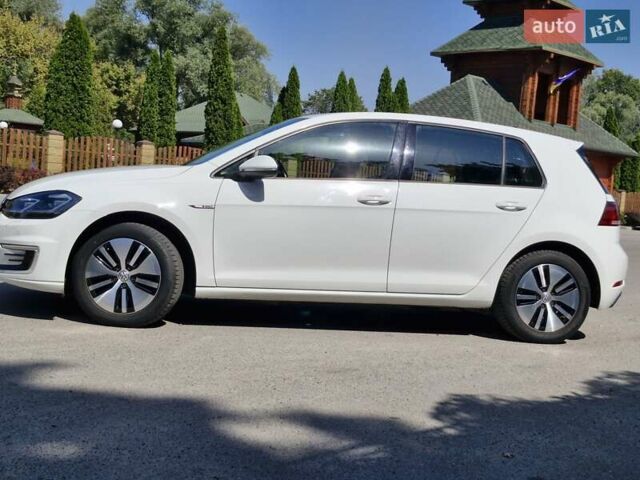 Белый Фольксваген e-Golf, объемом двигателя 0 л и пробегом 70 тыс. км за 14500 $, фото 9 на Automoto.ua