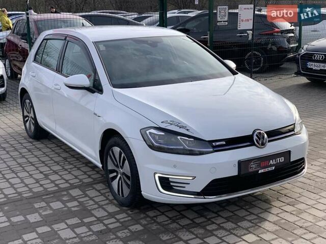 Белый Фольксваген e-Golf, объемом двигателя 0 л и пробегом 73 тыс. км за 13955 $, фото 9 на Automoto.ua