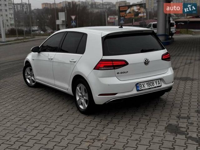 Белый Фольксваген e-Golf, объемом двигателя 0 л и пробегом 71 тыс. км за 12999 $, фото 39 на Automoto.ua