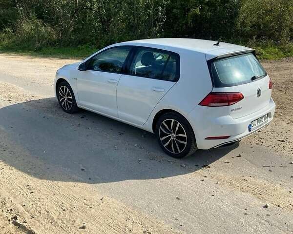 Білий Фольксваген e-Golf, об'ємом двигуна 0 л та пробігом 46 тис. км за 14900 $, фото 6 на Automoto.ua