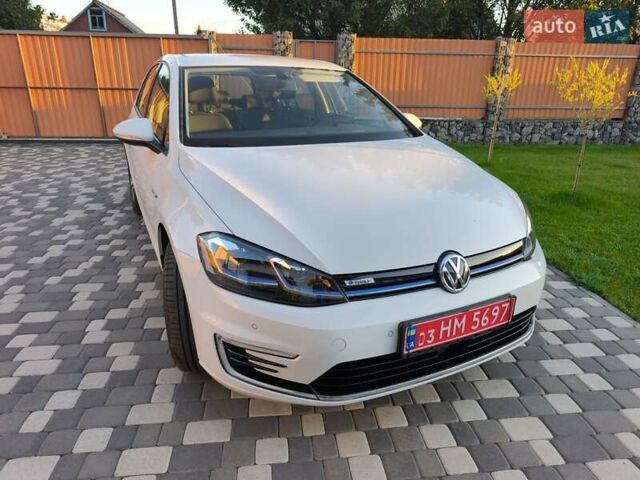 Білий Фольксваген e-Golf, об'ємом двигуна 0 л та пробігом 108 тис. км за 13800 $, фото 15 на Automoto.ua