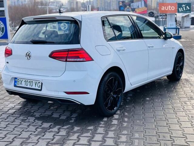 Белый Фольксваген e-Golf, объемом двигателя 0 л и пробегом 87 тыс. км за 12999 $, фото 37 на Automoto.ua