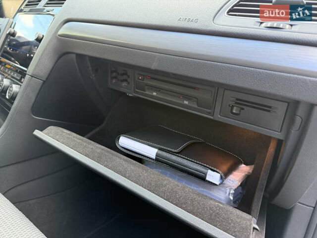 Белый Фольксваген e-Golf, объемом двигателя 0 л и пробегом 137 тыс. км за 13800 $, фото 20 на Automoto.ua