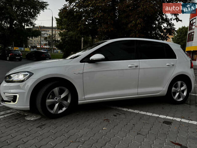 Білий Фольксваген e-Golf, об'ємом двигуна 0 л та пробігом 97 тис. км за 13999 $, фото 14 на Automoto.ua