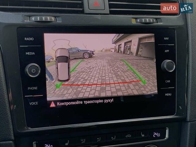 Белый Фольксваген e-Golf, объемом двигателя 0 л и пробегом 73 тыс. км за 13955 $, фото 52 на Automoto.ua