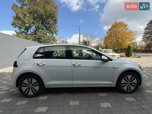 Белый Фольксваген e-Golf, объемом двигателя 0 л и пробегом 137 тыс. км за 13800 $, фото 4 на Automoto.ua