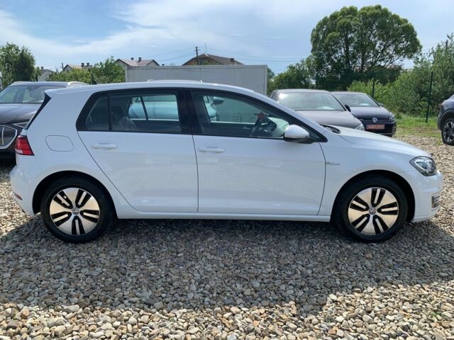 Білий Фольксваген e-Golf, об'ємом двигуна 0 л та пробігом 19 тис. км за 14900 $, фото 11 на Automoto.ua