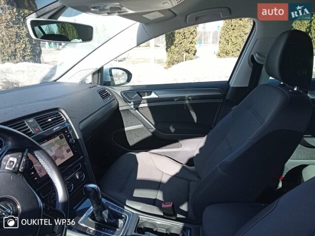 Білий Фольксваген e-Golf, об'ємом двигуна 0 л та пробігом 73 тис. км за 13800 $, фото 10 на Automoto.ua