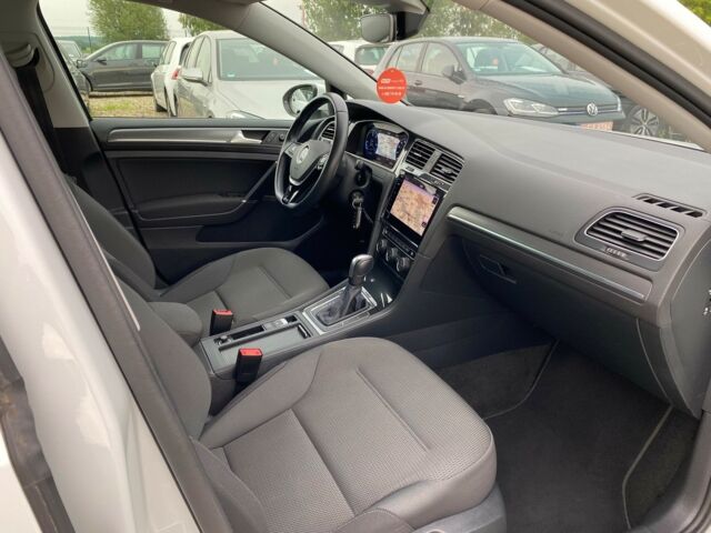 Білий Фольксваген e-Golf, об'ємом двигуна 0 л та пробігом 27 тис. км за 15700 $, фото 88 на Automoto.ua
