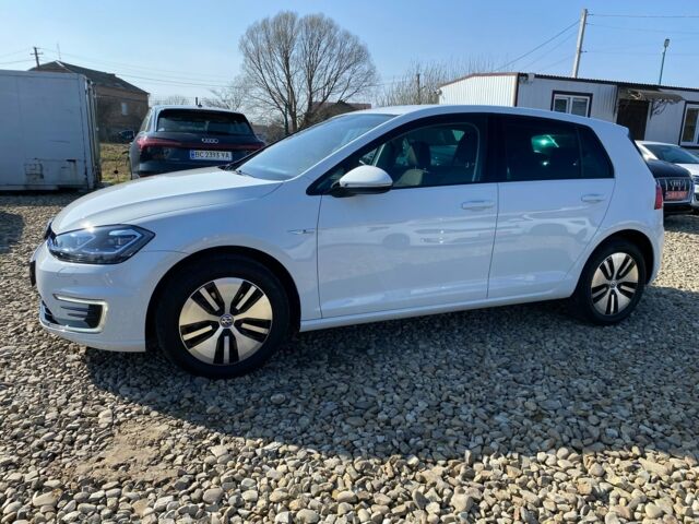 Белый Фольксваген e-Golf, объемом двигателя 0 л и пробегом 27 тыс. км за 17900 $, фото 8 на Automoto.ua