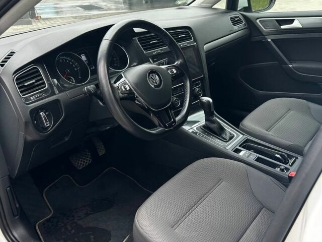 Белый Фольксваген e-Golf, объемом двигателя 0 л и пробегом 79 тыс. км за 14500 $, фото 14 на Automoto.ua