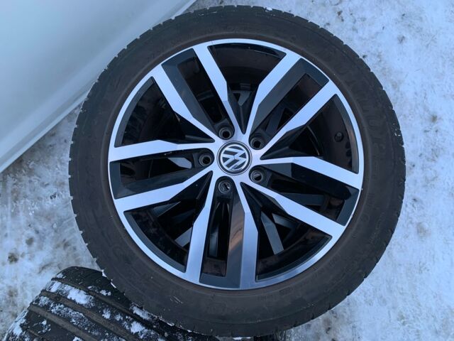 Белый Фольксваген e-Golf, объемом двигателя 0 л и пробегом 41 тыс. км за 18900 $, фото 25 на Automoto.ua