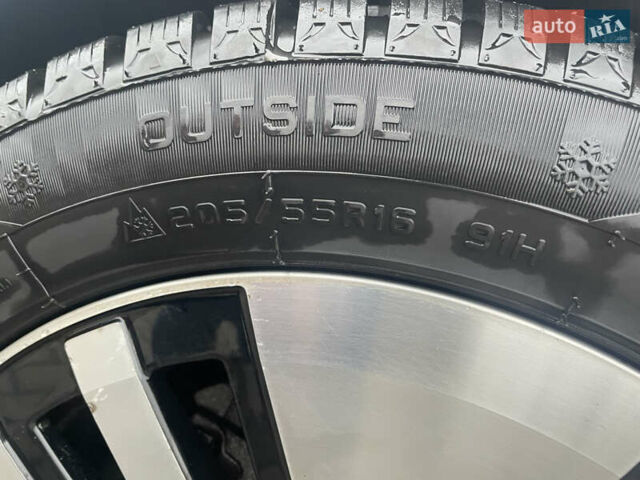 Білий Фольксваген e-Golf, об'ємом двигуна 0 л та пробігом 95 тис. км за 14950 $, фото 13 на Automoto.ua