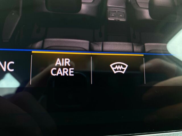 Белый Фольксваген e-Golf, объемом двигателя 0 л и пробегом 43 тыс. км за 14400 $, фото 29 на Automoto.ua
