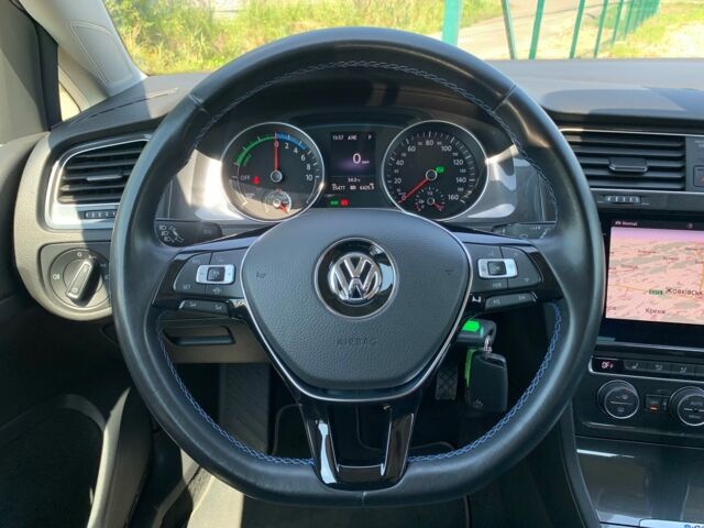 Білий Фольксваген e-Golf, об'ємом двигуна 0 л та пробігом 35 тис. км за 13800 $, фото 20 на Automoto.ua