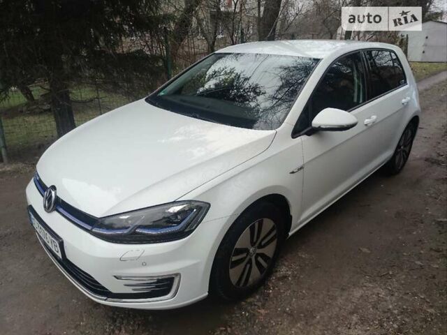 Білий Фольксваген e-Golf, об'ємом двигуна 0 л та пробігом 46 тис. км за 17700 $, фото 3 на Automoto.ua