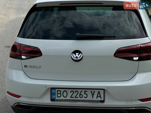 Білий Фольксваген e-Golf, об'ємом двигуна 0 л та пробігом 93 тис. км за 17500 $, фото 34 на Automoto.ua