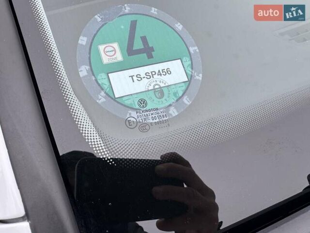 Белый Фольксваген e-Golf, объемом двигателя 0 л и пробегом 71 тыс. км за 12999 $, фото 30 на Automoto.ua