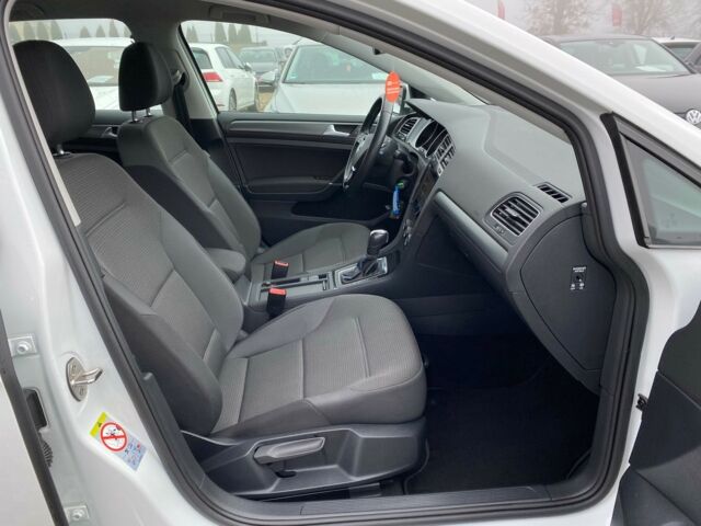 Білий Фольксваген e-Golf, об'ємом двигуна 0 л та пробігом 14 тис. км за 16500 $, фото 58 на Automoto.ua