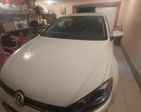 Білий Фольксваген e-Golf, об'ємом двигуна 0 л та пробігом 48 тис. км за 17000 $, фото 3 на Automoto.ua