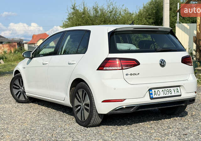 Белый Фольксваген e-Golf, объемом двигателя 0 л и пробегом 73 тыс. км за 17900 $, фото 15 на Automoto.ua
