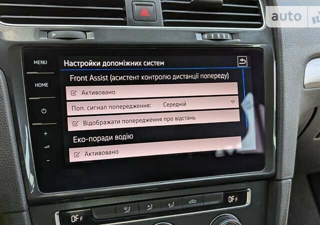 Білий Фольксваген e-Golf, об'ємом двигуна 0 л та пробігом 56 тис. км за 14950 $, фото 34 на Automoto.ua