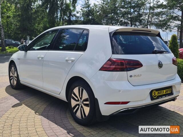 Белый Фольксваген e-Golf, объемом двигателя 36 л и пробегом 114 тыс. км за 15000 $, фото 3 на Automoto.ua
