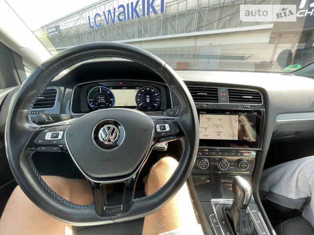 Білий Фольксваген e-Golf, об'ємом двигуна 0 л та пробігом 63 тис. км за 19500 $, фото 12 на Automoto.ua