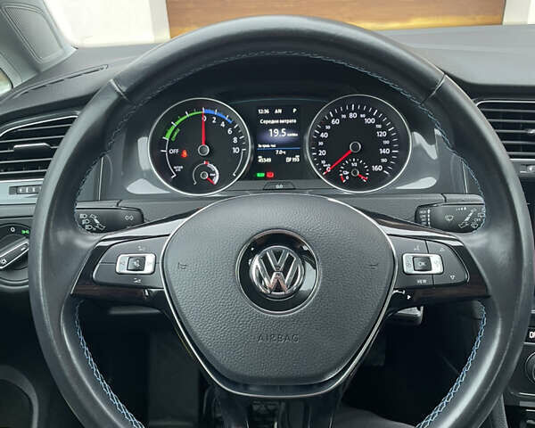 Білий Фольксваген e-Golf, об'ємом двигуна 0 л та пробігом 45 тис. км за 14500 $, фото 8 на Automoto.ua