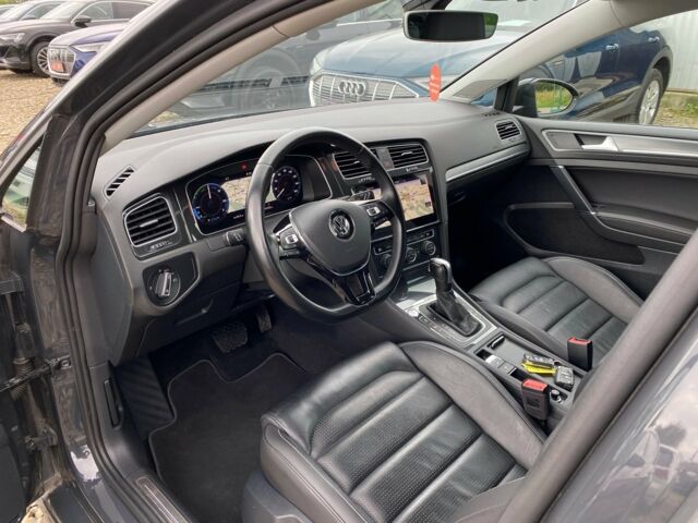 Білий Фольксваген e-Golf, об'ємом двигуна 0 л та пробігом 47 тис. км за 18400 $, фото 22 на Automoto.ua