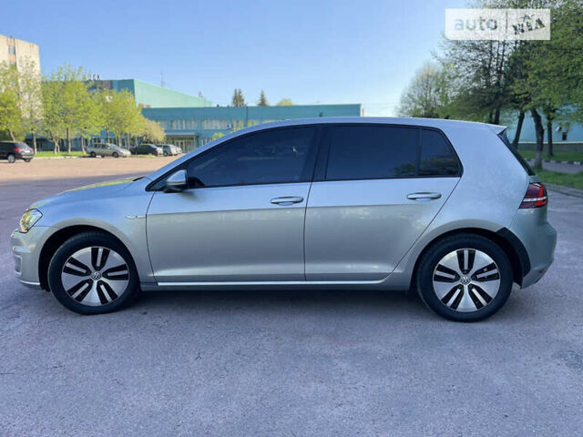 Бежевый Фольксваген e-Golf, объемом двигателя 0 л и пробегом 135 тыс. км за 10700 $, фото 7 на Automoto.ua